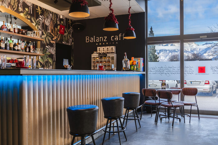 Balanz Caffe Kokrica — interier lokala